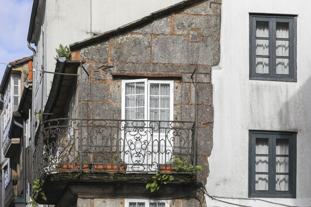 Soportales de la Rúa do Vilar, un plan a cubierto para saber qué hacer en Santiago de Compostela con lluvia