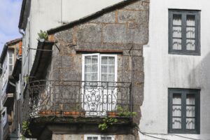 Soportales de la Rúa do Vilar, un plan a cubierto para saber qué hacer en Santiago de Compostela con lluvia